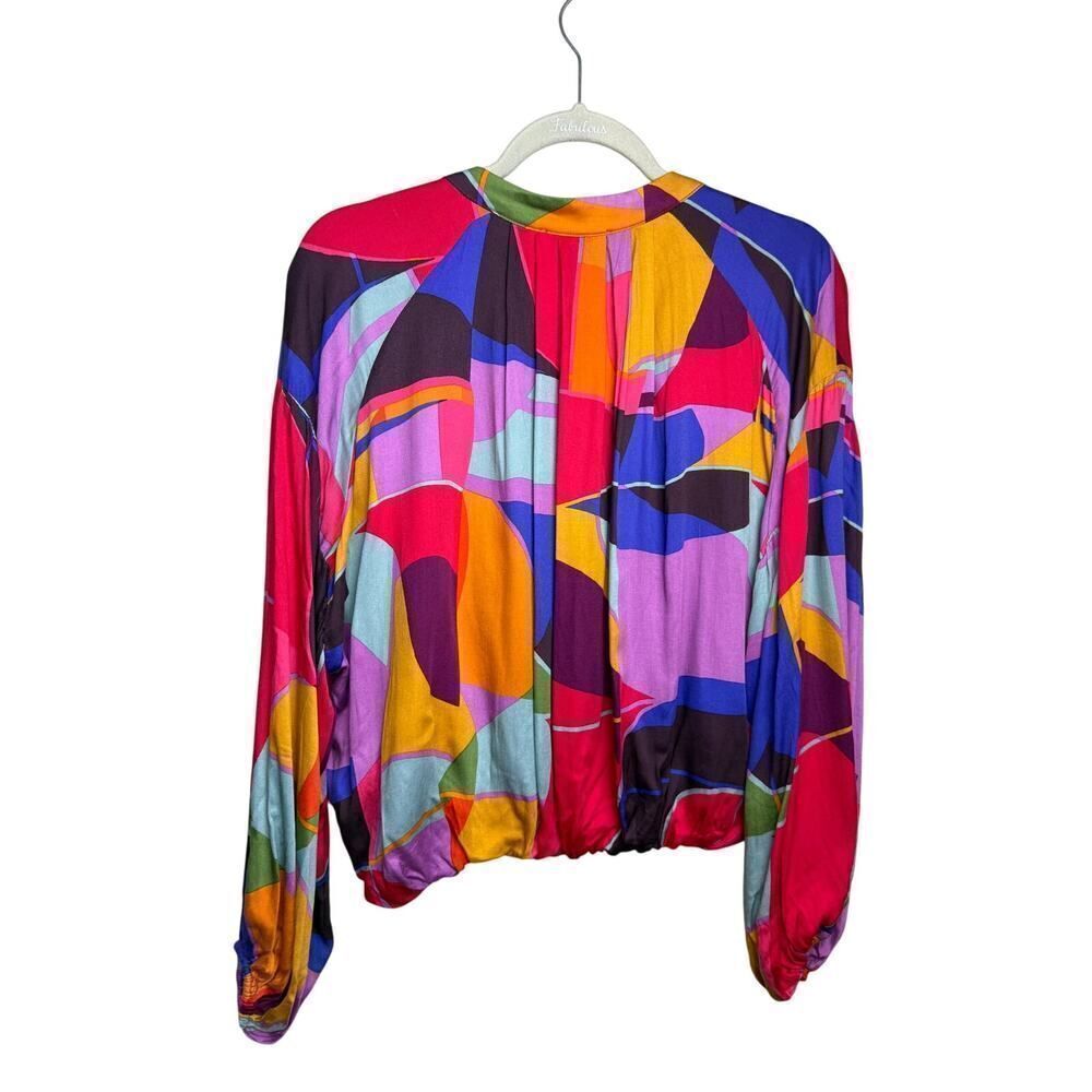 Karlie Mosaic Button Up Vneck Top NWT Sz. S - Picture 7 of 7